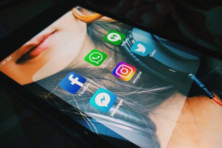 Horizontal creativity whatsapp