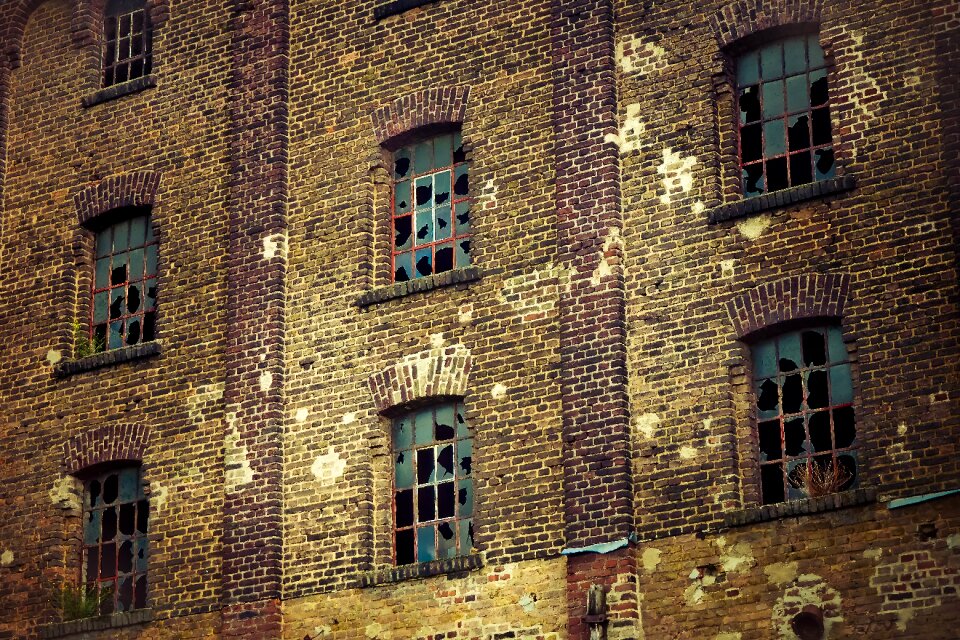 Abandoned pforphoto old