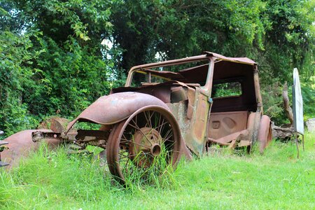 Nature rusty wheel photo