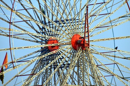 Big spokes ferris wheel blue frame