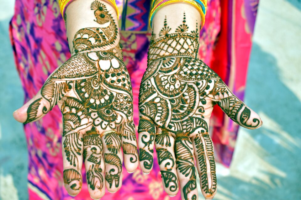 Floral indian festive henna tattoo