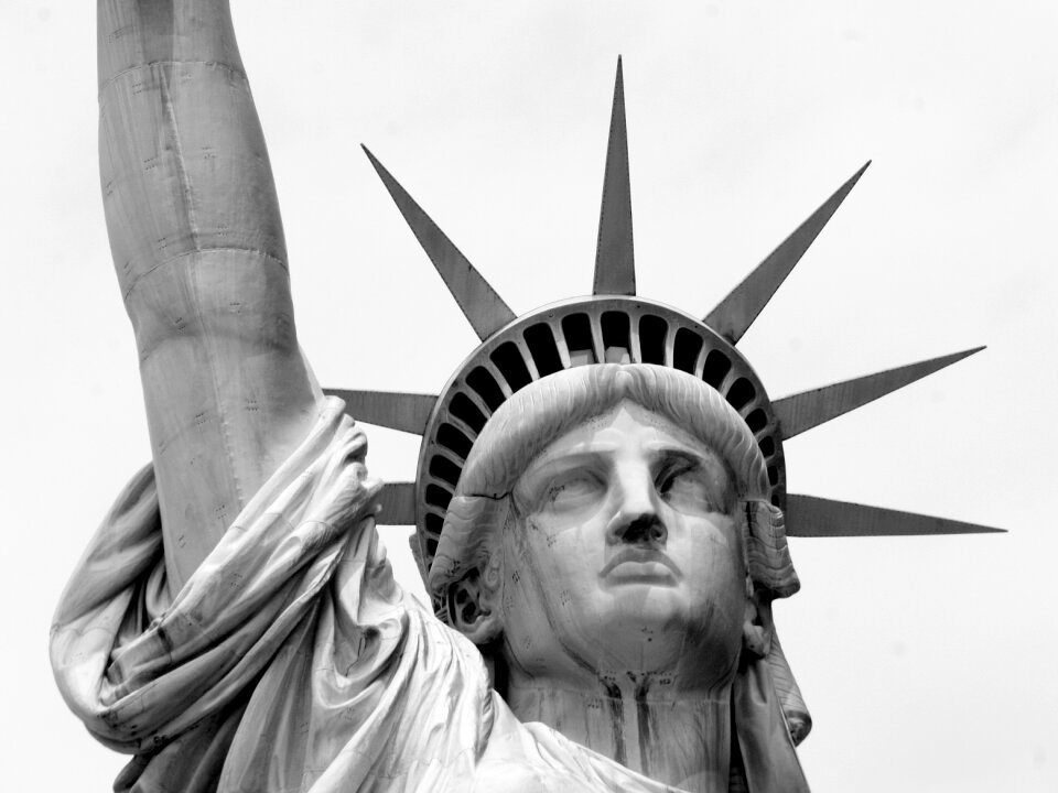 Sculpture monument landmark