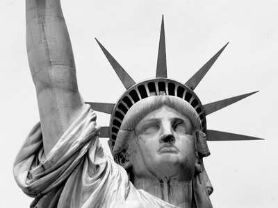 Sculpture monument landmark