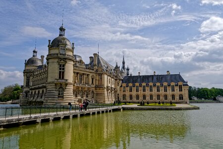 Picardy architecture river