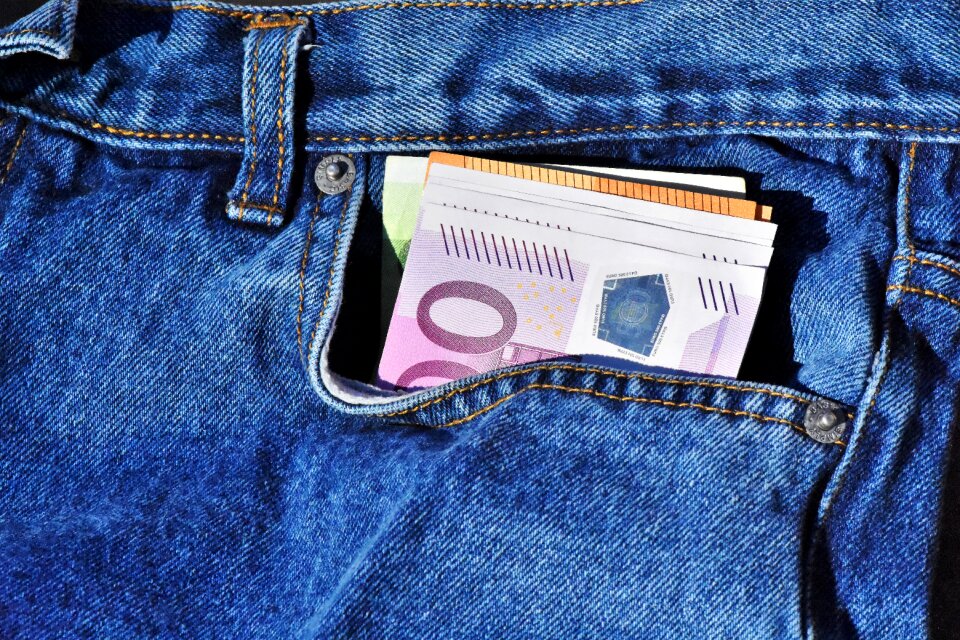 Cash and cash equivalents bundle euro notes