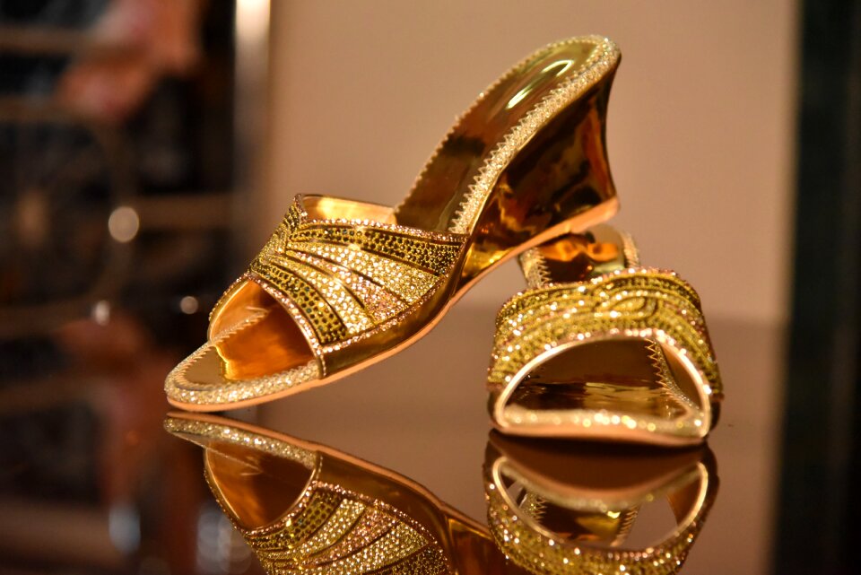 Shining decoration sandal