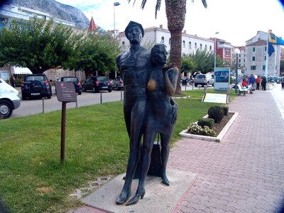 Personal bronze statue art