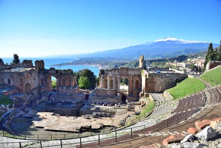 Taormina teatro greco etna