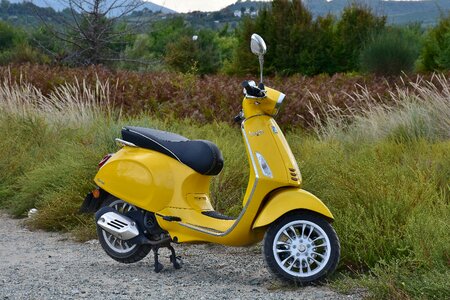 Cult moped yellow