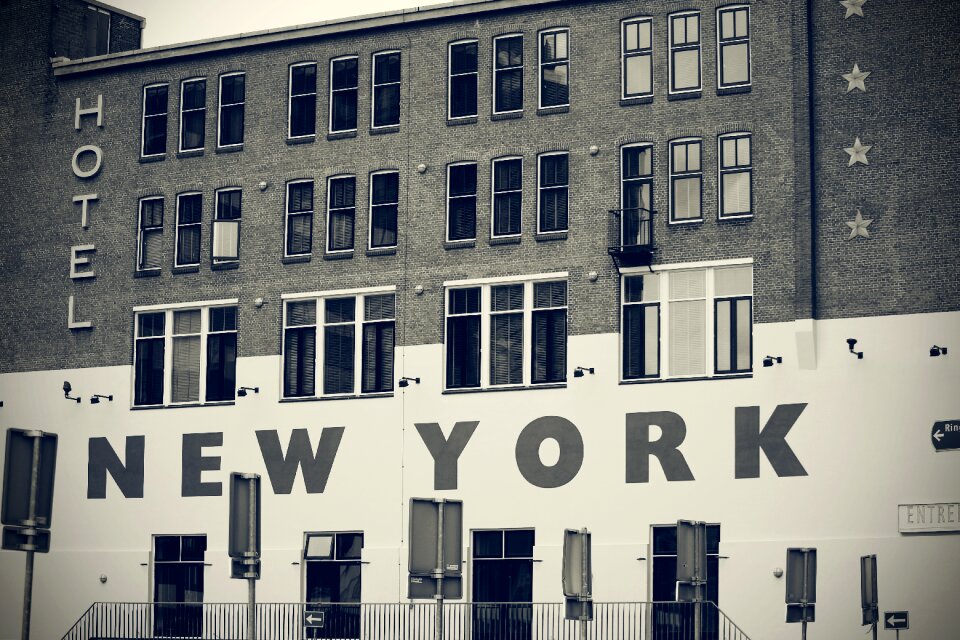 Hotel new york landmark