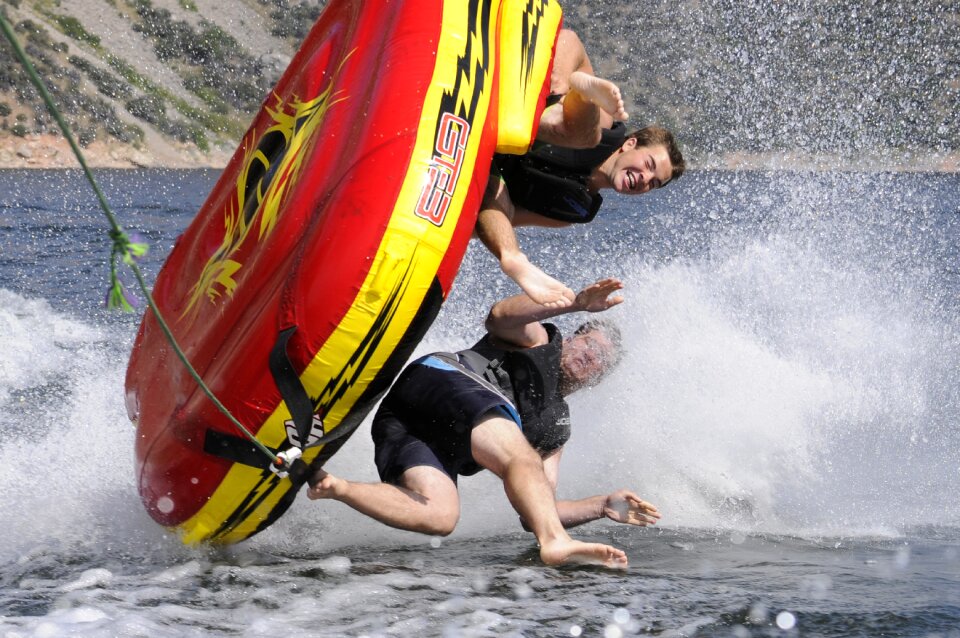 Spray competition tubing