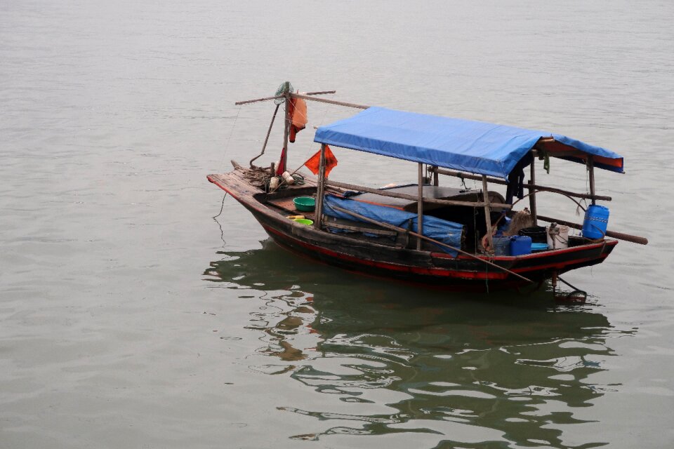 Junk boat boat gray boat