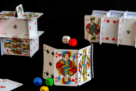 Luck cards gambling