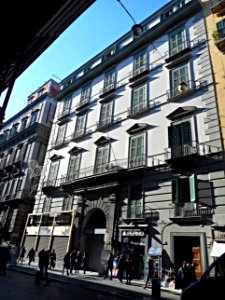 Nunziatura Apostolica Palace (1585) - Naples (25152313969)