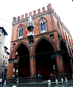 Palazzo della Mercanzia (1384) at Bologna (28614836911)