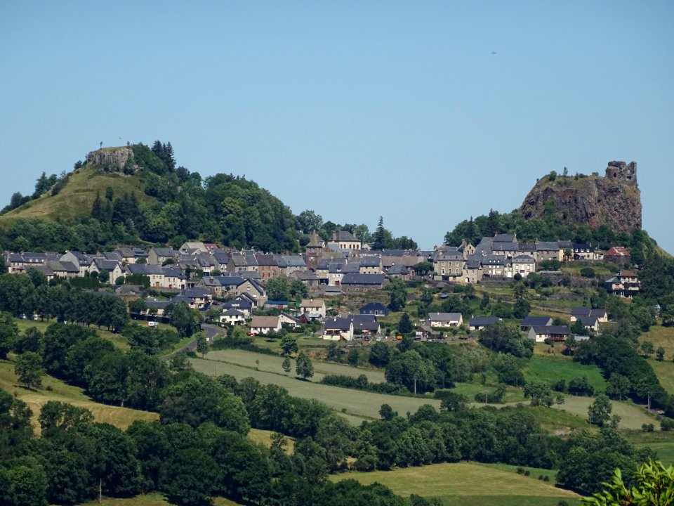 Apchon, Cantal