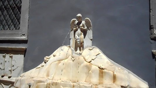 The Parthenope Siren with viola on Vesuvius - The fountain of Spinacorona (between 1532 and 1553) in Naples (35706123902)