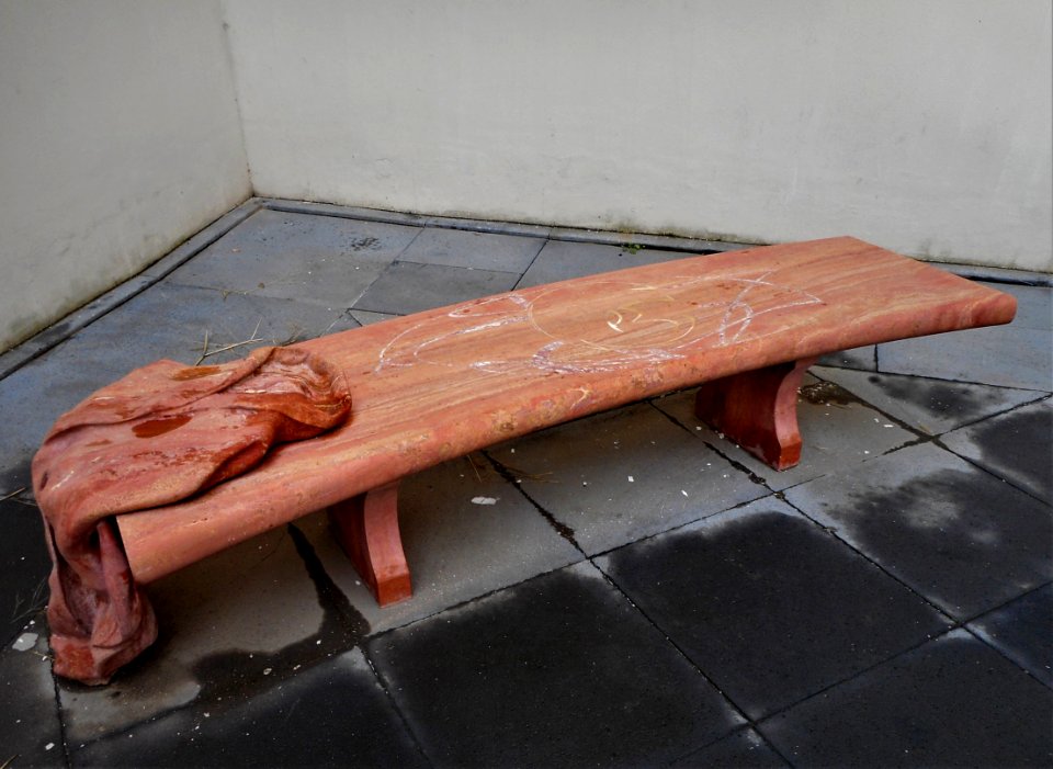 Untitled (bench) - marble sculpture (2009) by Domenico Bianchi (born 1955) - Museum MADRE in Naples (32017740918)
