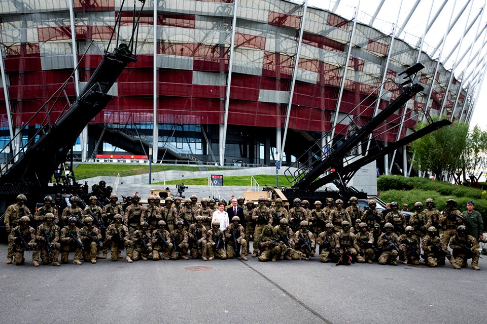 -TweetupMON na Stadionie Narodowym (27474708684)