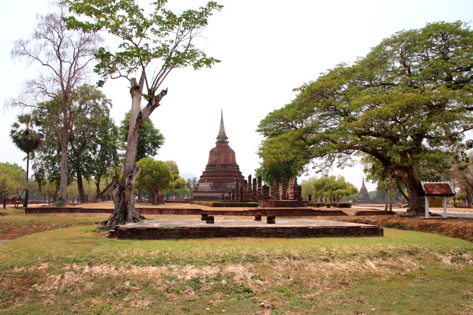 13th Century Thai City of Sukhothai Wat Chana Songkhram, Sukhothai Historical Park (33758924248)