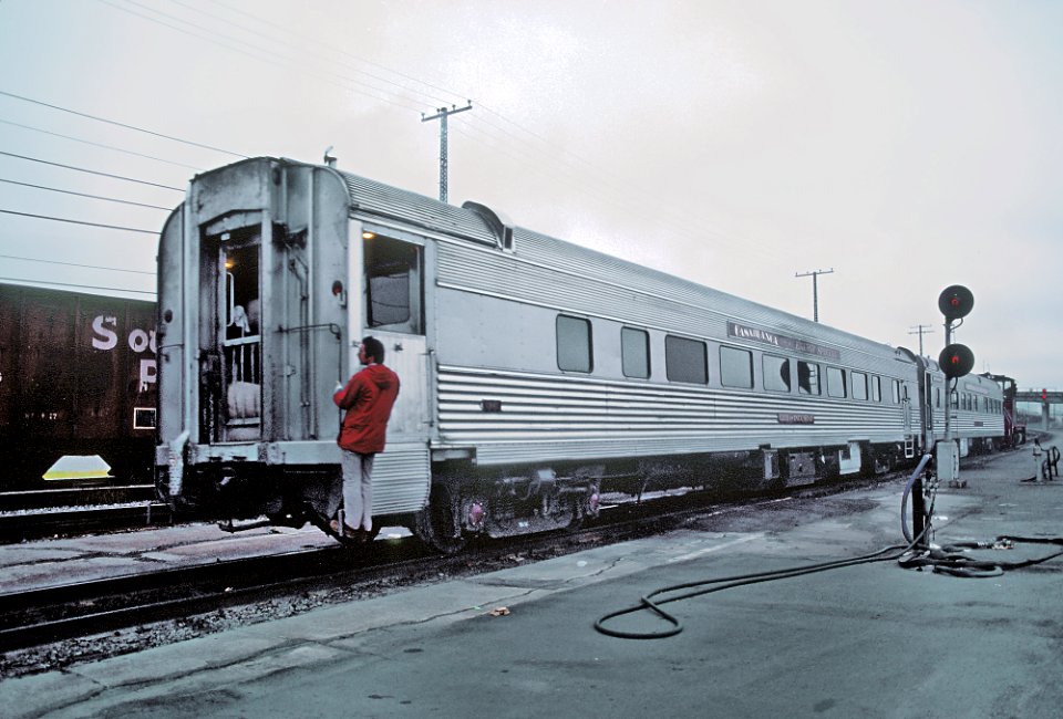 2 Casablanca Fan Co. cars being added to Amtrak at the Southern Pacific 16th Street station in Oakland, CA in August 1981 (30405551594)