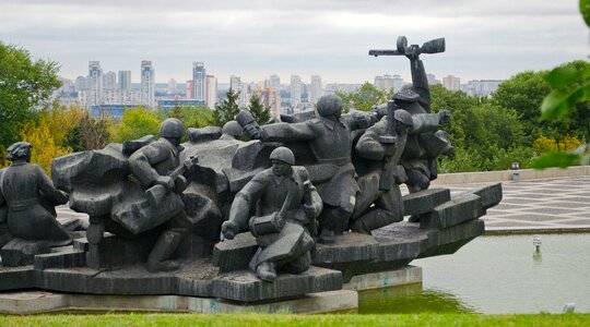 Freedom hill statue travel