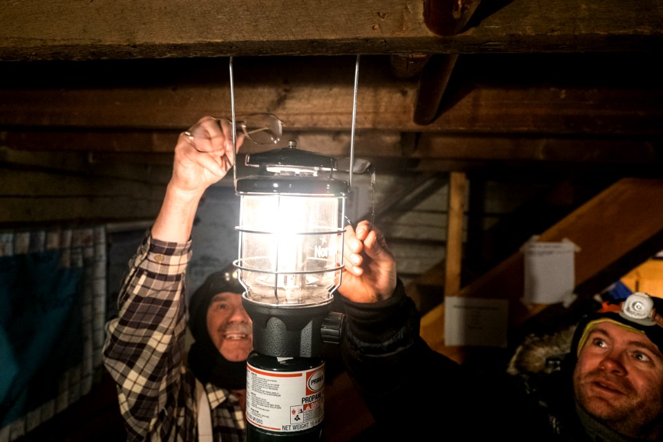 2016 Yukon Quest in Yukon-Charley - Slaven's Roadhouse (26986194352)