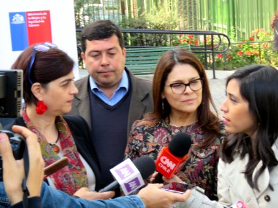 2017.05.04.Lanzamiento Programas Jefas de Hogar, 4a7 y Escuela de Emprendimiento La Cisterna (34371641602)