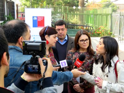2017.05.04.Lanzamiento Programas Jefas de Hogar, 4a7 y Escuela de Emprendimiento La Cisterna (34371642362)