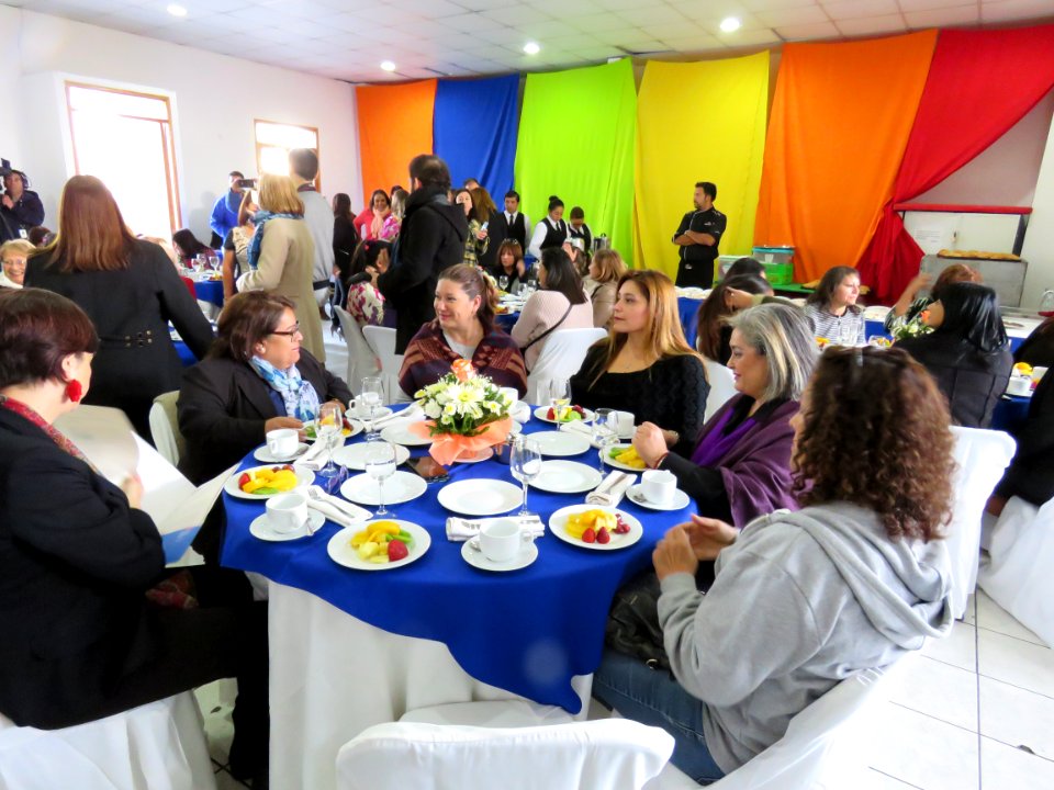 2017.05.04.Lanzamiento Programas Jefas de Hogar, 4a7 y Escuela de Emprendimiento La Cisterna (33689815224)