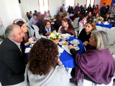 2017.05.04.Lanzamiento Programas Jefas de Hogar, 4a7 y Escuela de Emprendimiento La Cisterna (34491244836)
