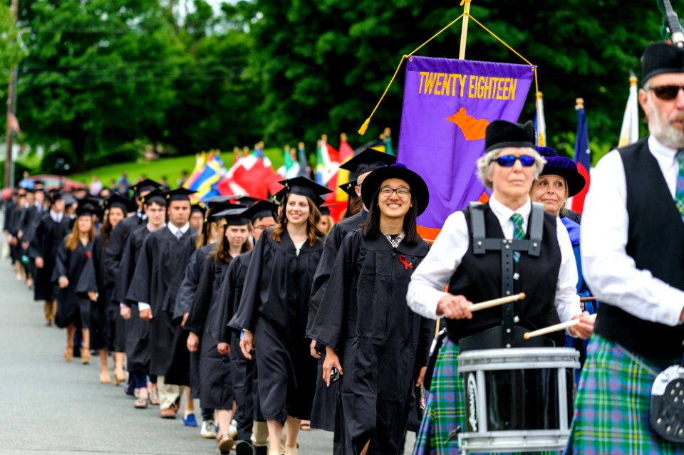 2018 Commencement BW14073 (41925461964)