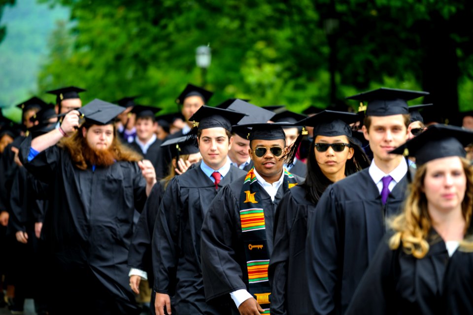 2018 Commencement BW14056 (41925462144)