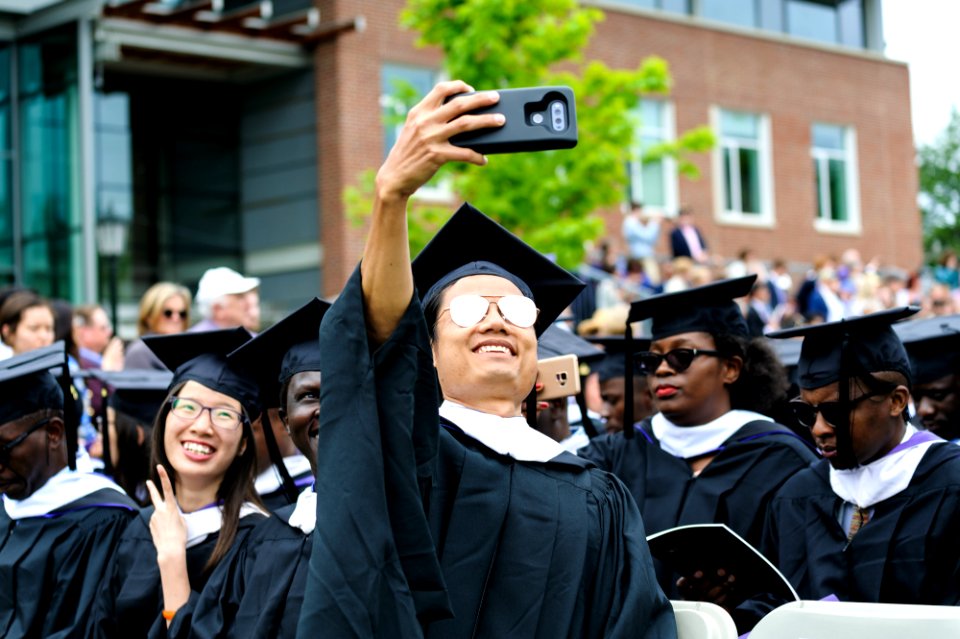 2018 Commencement BW14120 (41925460664)