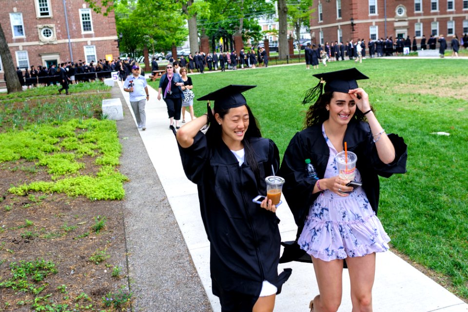 2018 Commencement BW20946 (41744813345)