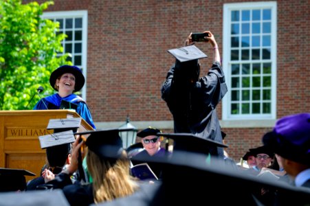 2018 Commencement BW14373 (28770441758)