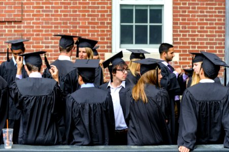 2018 Commencement BW14001 (41925463564)