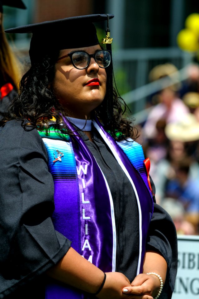 2018 Commencement BW14449 (41744814625)