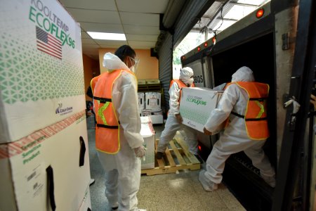 20210710 GG ENTREGA DE DONACION DE VACUNAS MODERNA A IGSS13624 (51303121126)