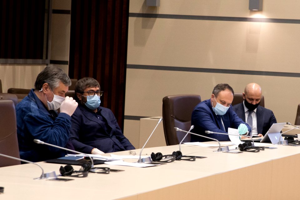 22.04.2020 Sedinta Comisiei Economie, Buget si Finante (49804120798)