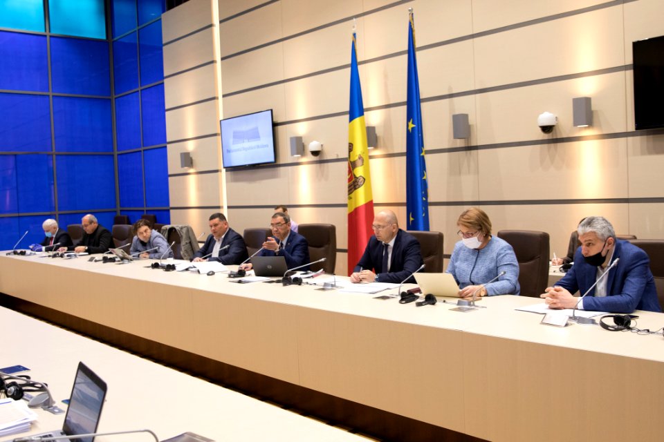 22.04.2020 Sedinta Comisiei Economie, Buget si Finante (49804674416)