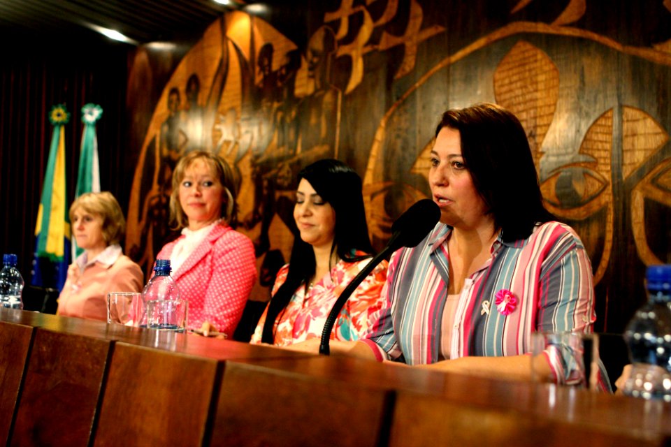 26 10 - Outubro Rosa (6282894307)