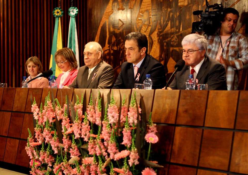 26 10 - Outubro Rosa (6282877639)