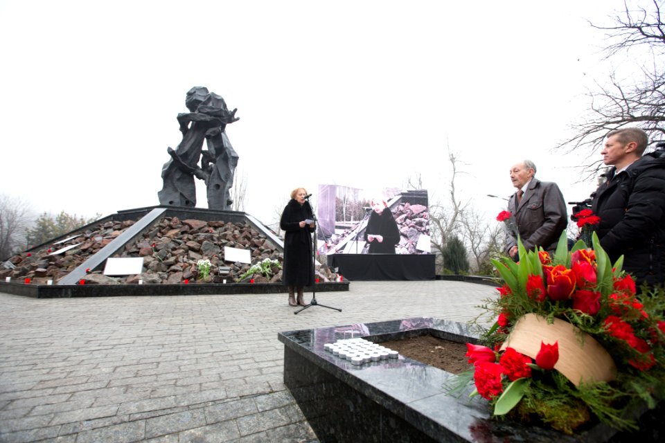 27.01.2020 Comemorarea victimelor Holocaustului (49449176867)