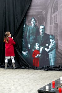 27.01.2020 Comemorarea victimelor Holocaustului (49448944411)