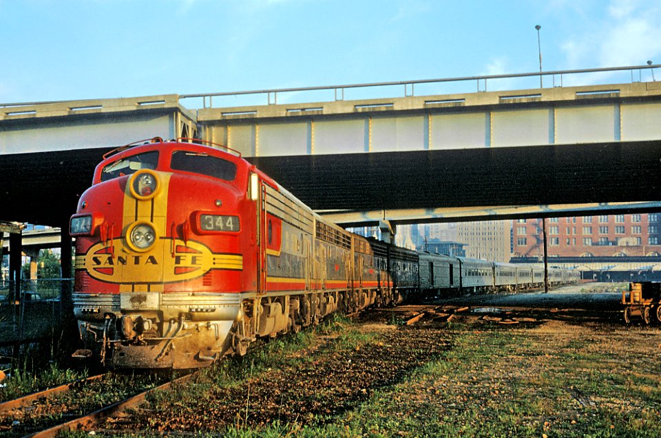 3 More Red Warbonnets and Their Trains (31777064595)
