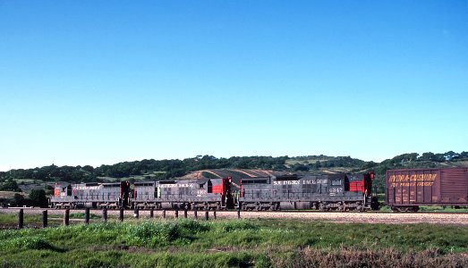 3 Southern Pacific SD9s and Train at Elkhorn Slough -- 3 Photos (32275362974)