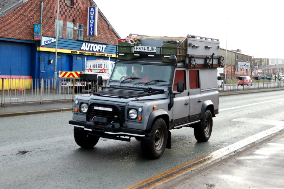 46-365 LWB Defender (50949238952)