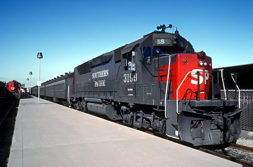 7 Southern Pacific Commuter Train Shots by Roger Puta (31098494775)