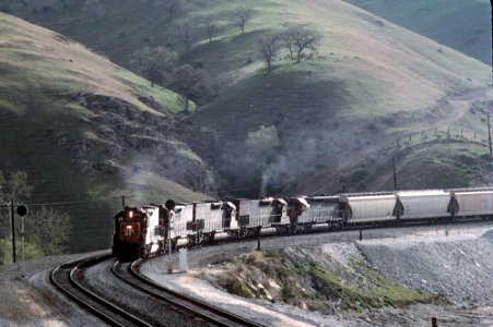 A Sequence by Roger Puta Captured Between Ilmon and Caliente, CA in March 1985 With SP 9351 Leading -- 3 Photos (31012610135)
